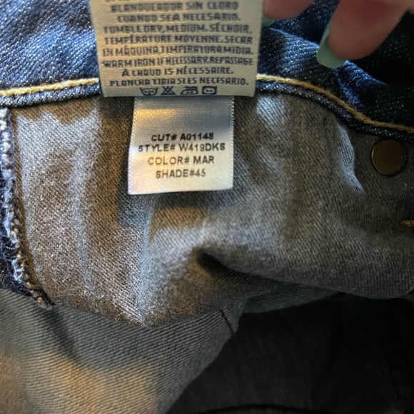 Hudson Style# W419DKS Crop Jeans Size 29 - Picture 12 of 12